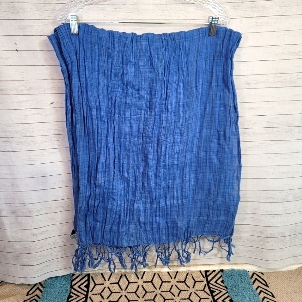 ABERCROMBIE & FITCH CERULEAN BLUE CRINKLE FRINGE SCRAF